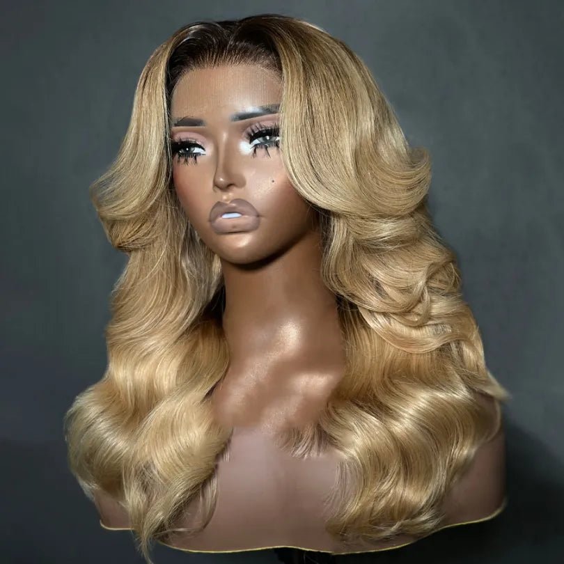 Classical Blonde Layered Cut Wavy Wigs - Wigtrends