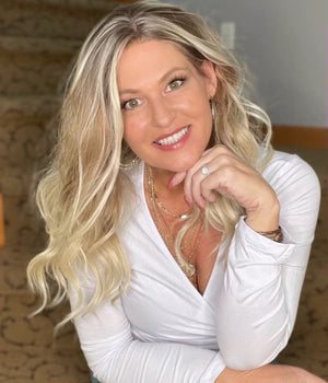 WHITE BLONDE BALAYAGE WAVY SYNTHETIC LACE FRONT WIG - Wigtrends